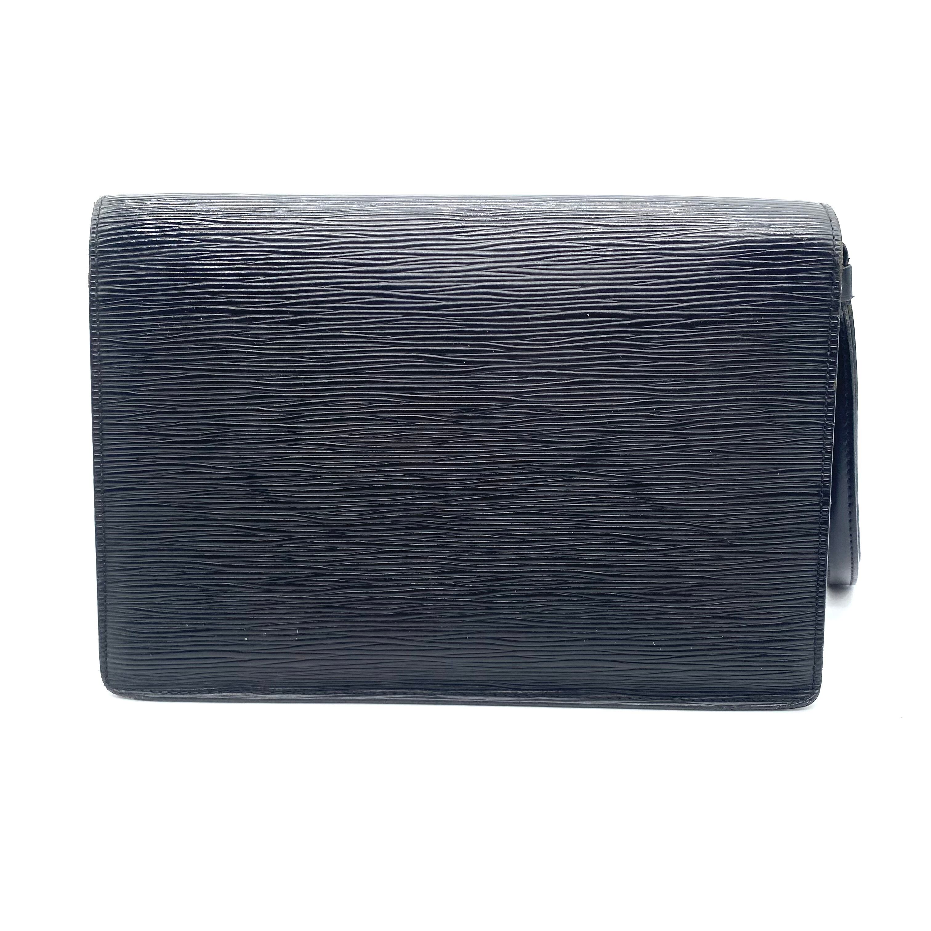 dragonne Louis Vuitton Epi Serie Dragonne Clutch Bag Black / ルィ・ヴィトン セリエ ドラゴンヌ  セカンドバッグ エピ ノワール | BRANCHILL