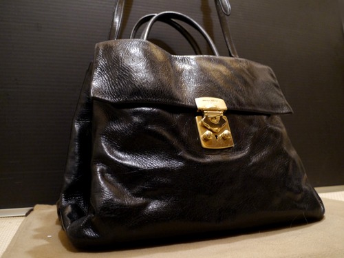 レア★miumiu ミュウミュウ 4層 ハンドショルダー2way バッグ 黒