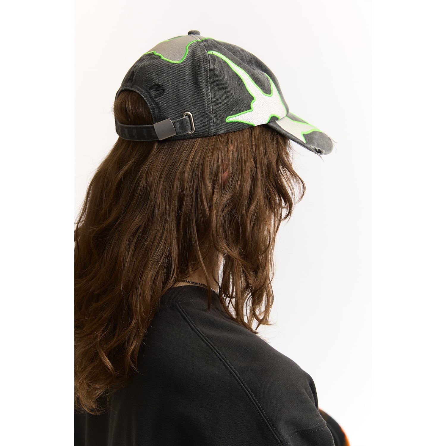 UNEEK BASEMNT - Discover independent style.