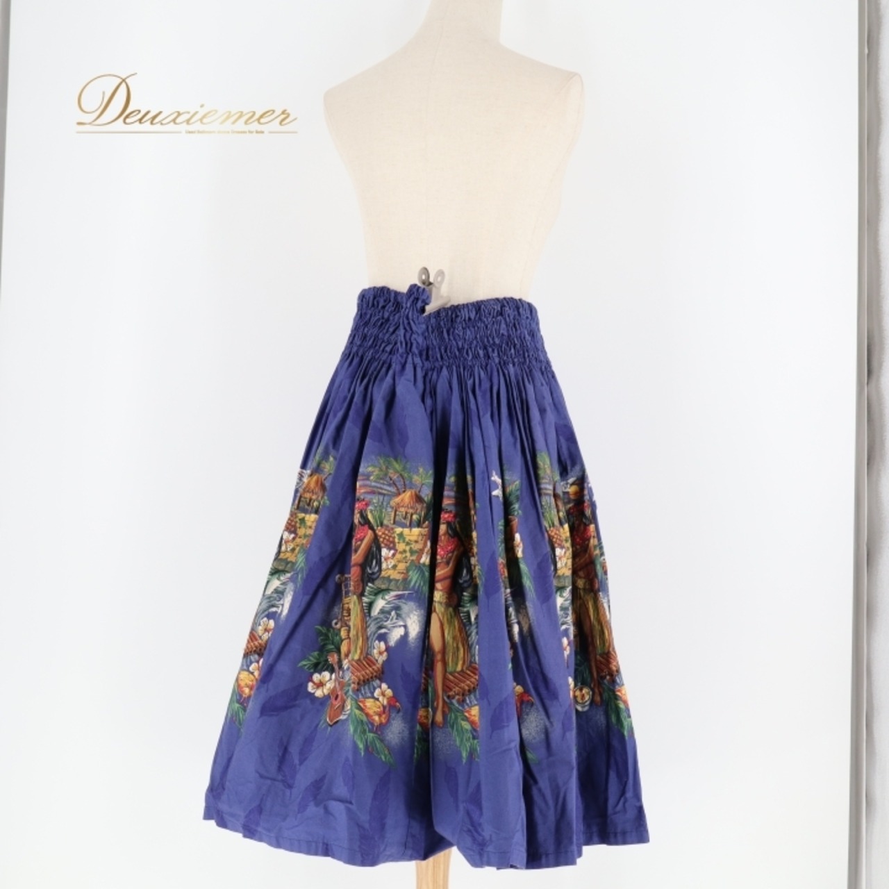 フラダンス 衣装 パウスカート ネイビー系 KY'S ハワイ製 紺 ダンサー ハイビスカス ウクレレ フラミンゴ 飛行機 ハワイアンプリント アロハ フラ ダンス レッスン 練習 華やか カラフル 鮮やか おしゃれ シングル スカート ブラウン系 ホワイト系 グリーン系 レッド系 フラダンス衣装 スカートレッスン 練習着 大人用 トロピカル プリントアロハ 楽器モチーフ フラシーン