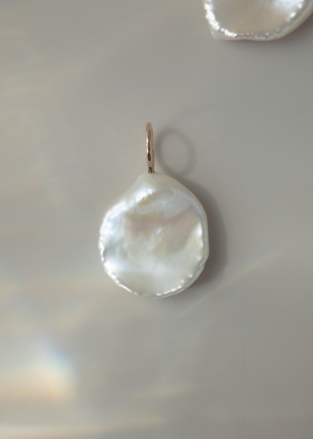 Necklace Charm -Petal-