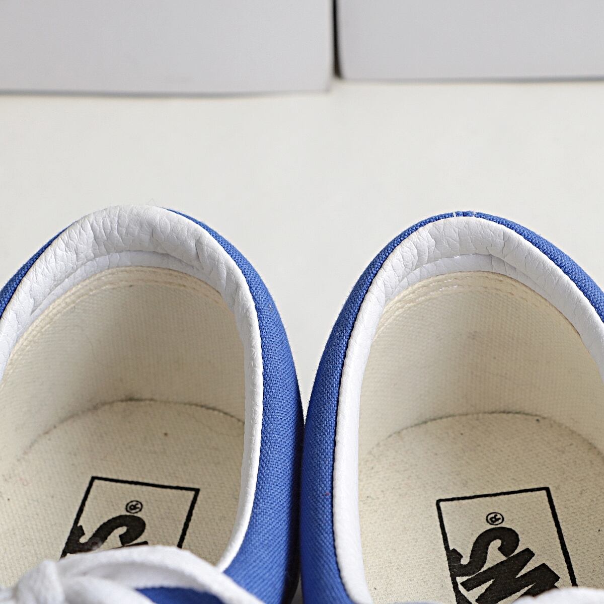 VANS ヴァンズ AUTHENTIC usa企画 ローカット スニーカー 26.5cm相当