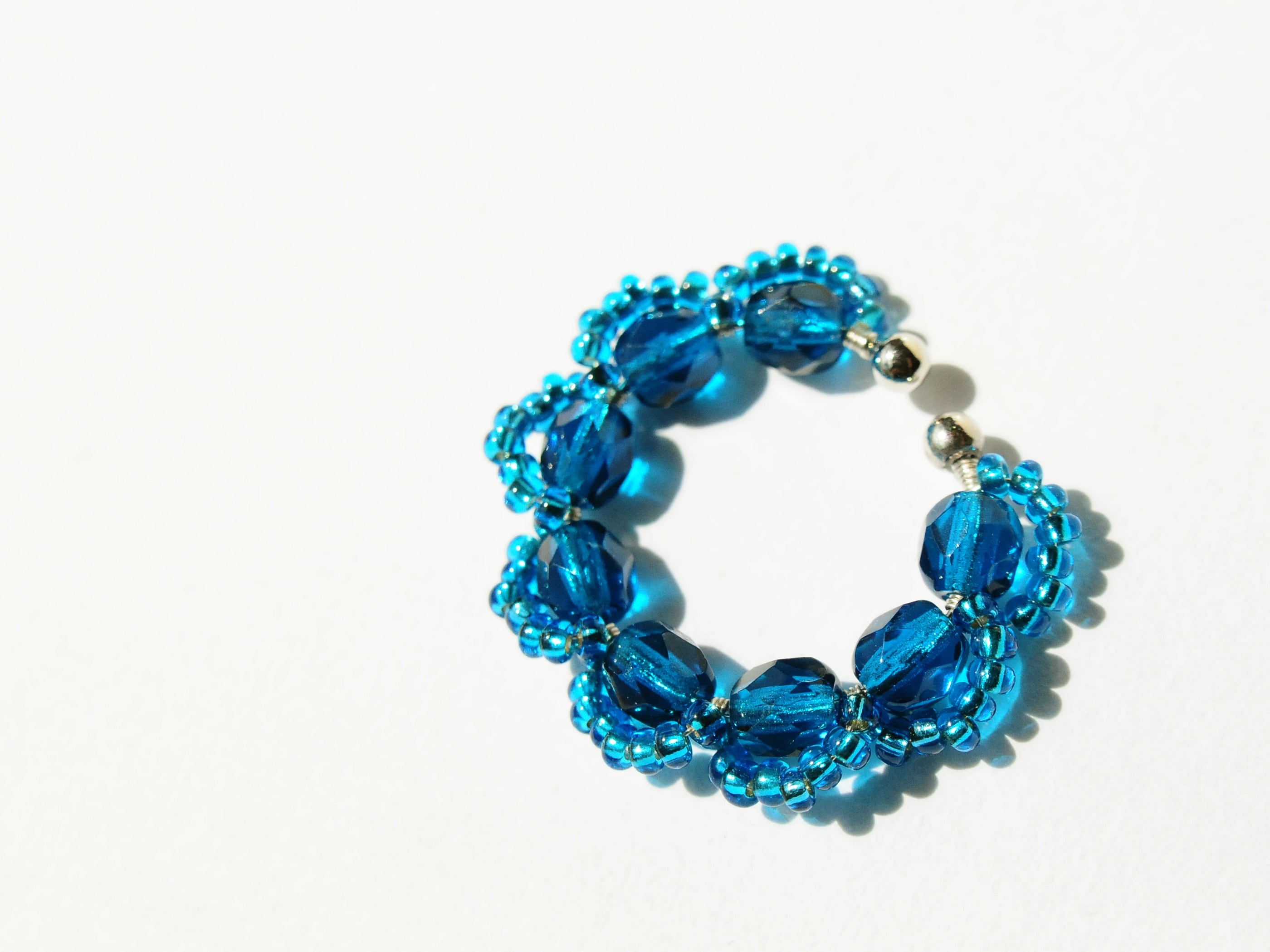 <Rollo~イロヅクビジュー~>イヤーカフ『 Capri blue × Ao 』