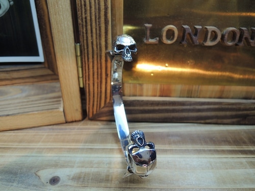 クレイジーピッグ　CrazyPig 296 SMALL TWO SKULL BANGLE BRACELET