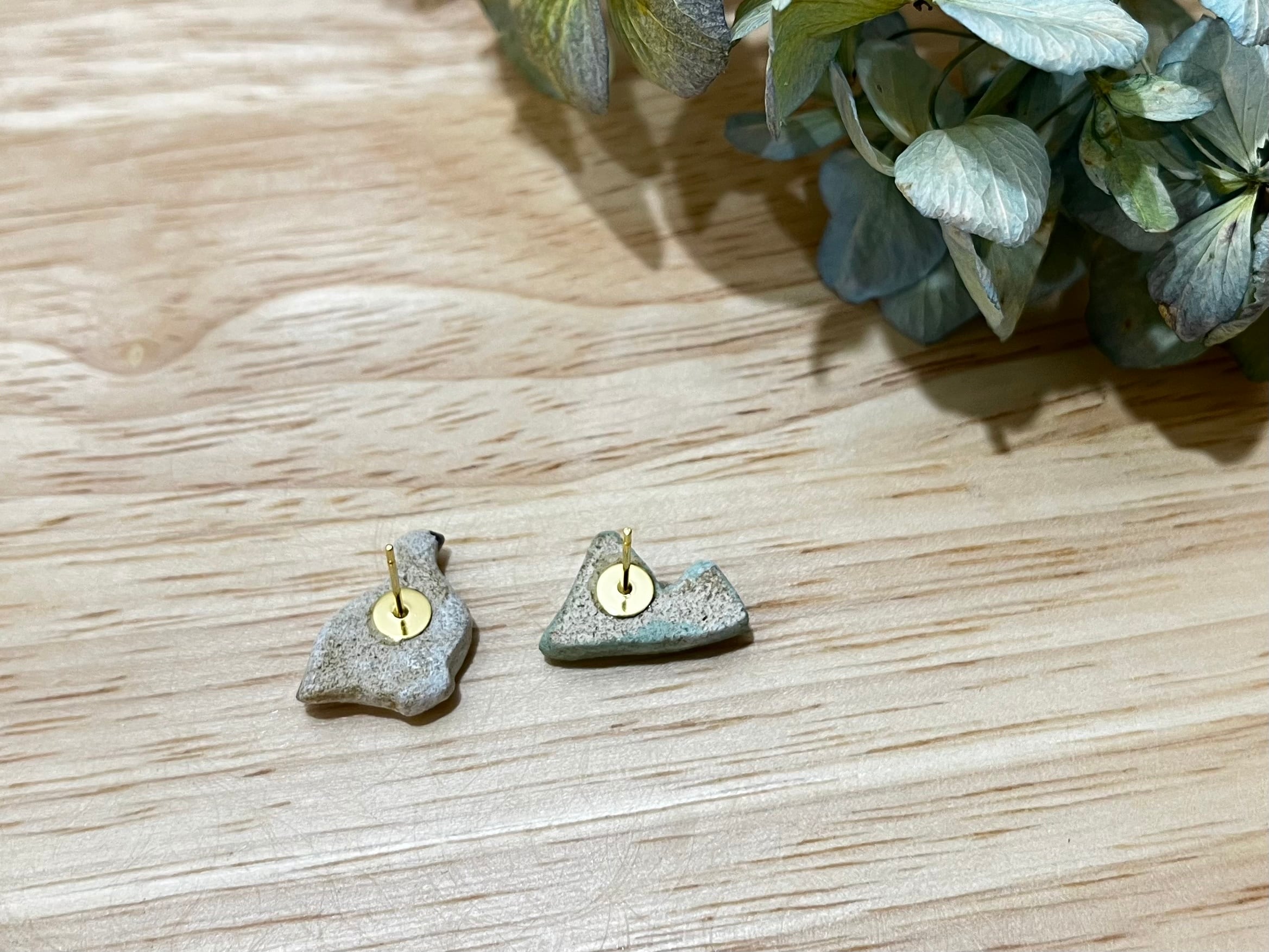 冬毛】雷鳥と山の耳飾り | 花と暮らしの雑貨 Soranna