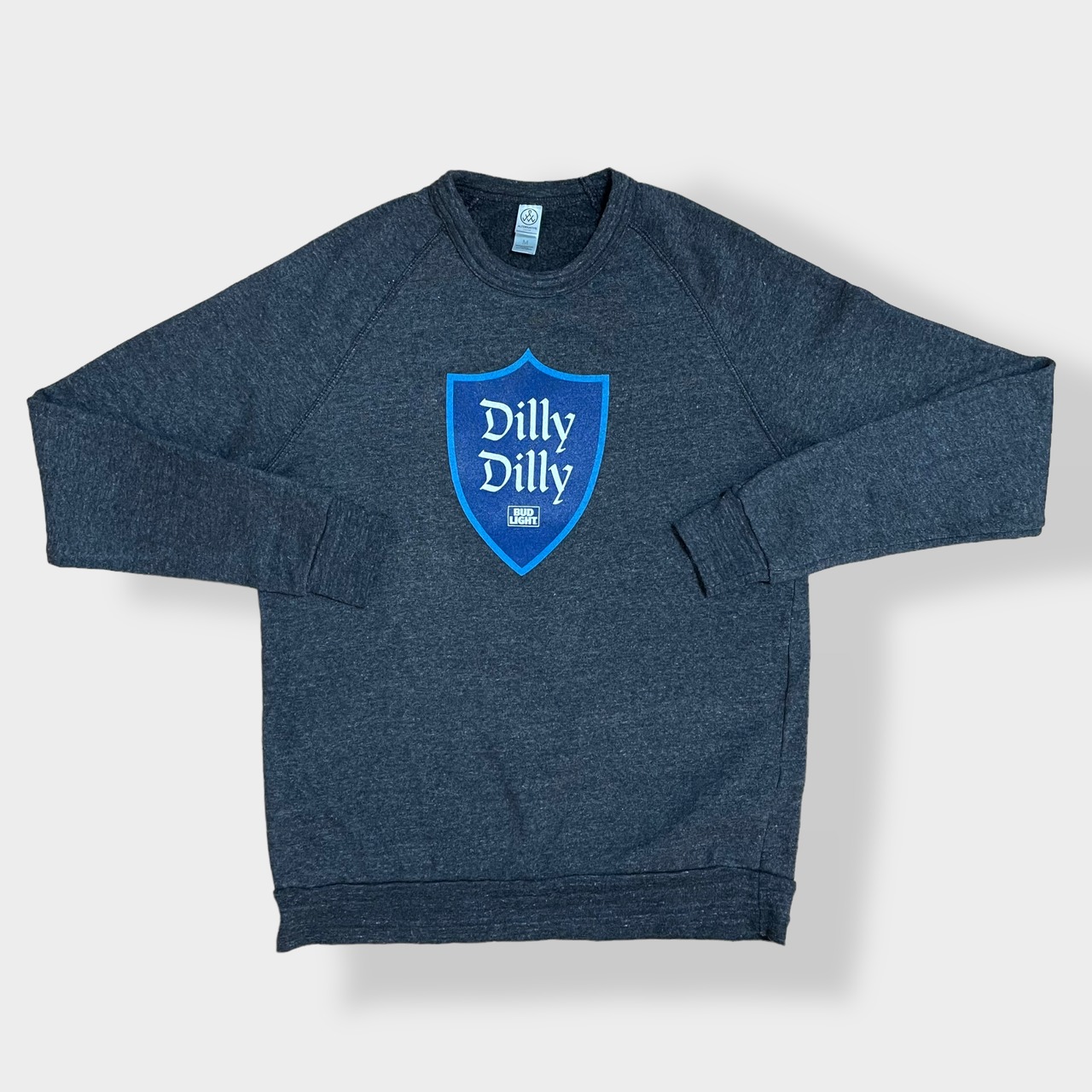 【ALTERNATIVE APPAREL】BUD LIGHT アドバタイジング ロゴ プリント スウェット トレーナー プルオーバー ダークグレー ラグランスリーブ Dilly Dilly バドライト M US古着