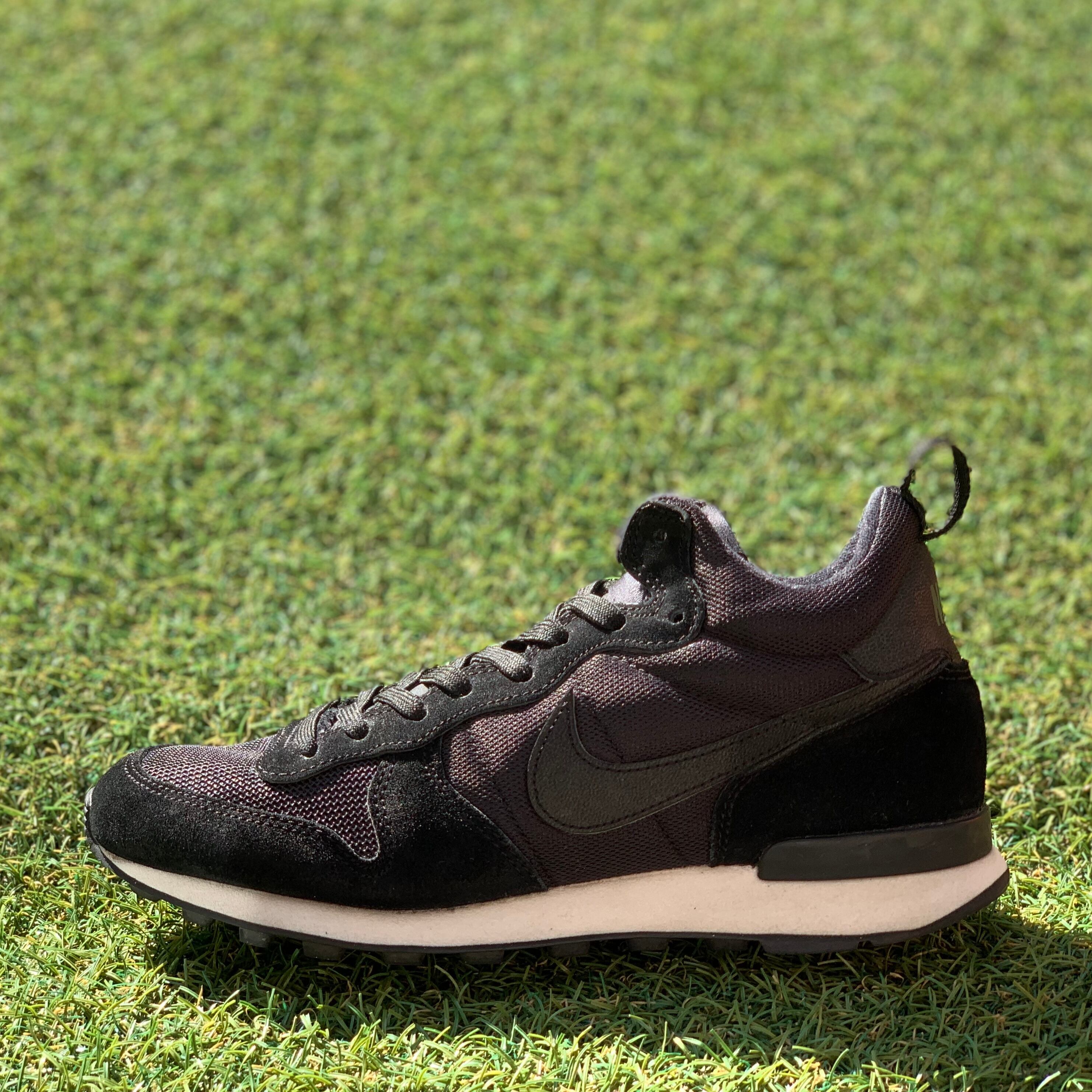 NIKE INTERNATIONALIST MID ナイキ インターナショナリストミッド G707