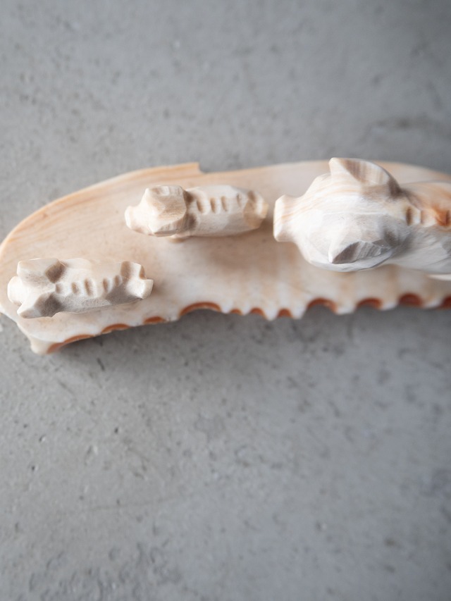 unknown vintage Conch shell pig sculpture ornament