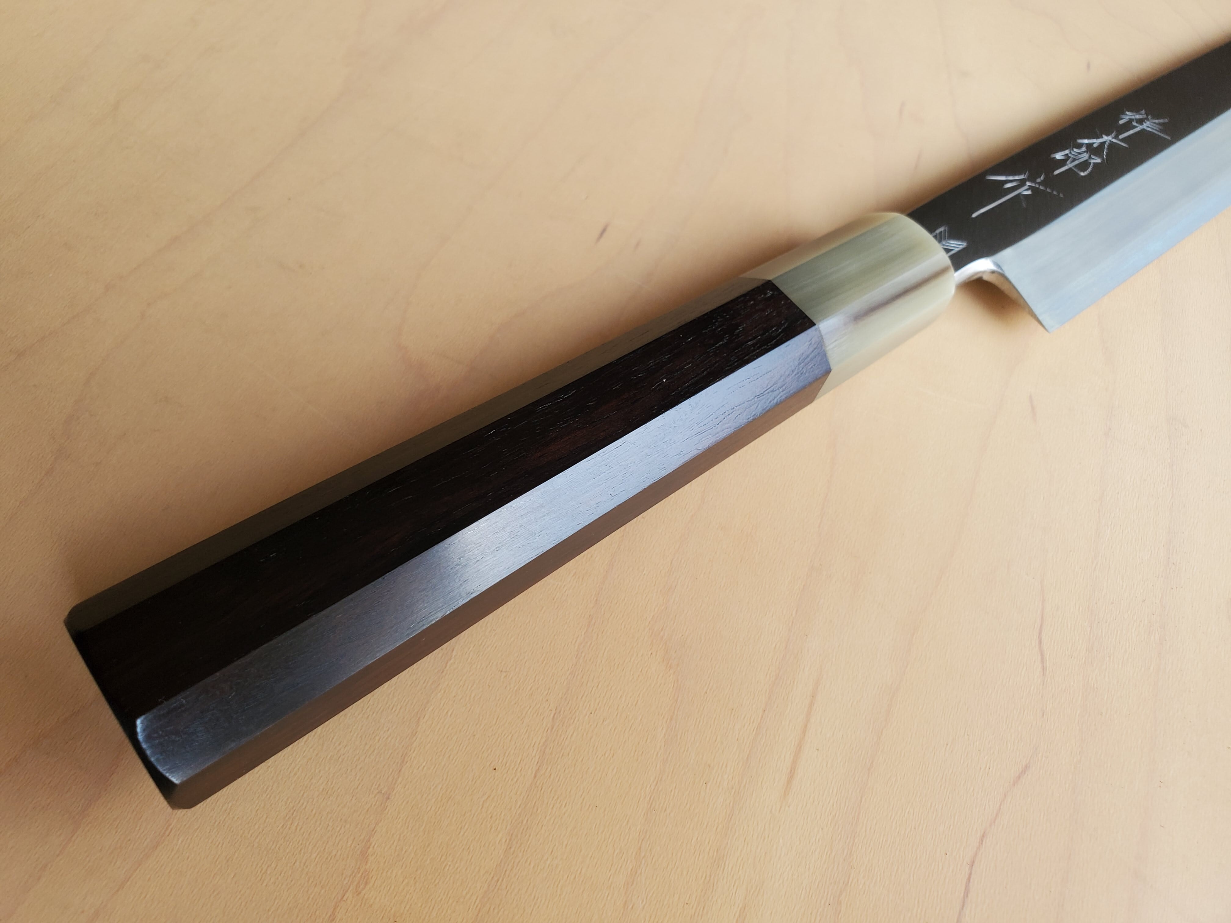 再入荷【鍛冶 山塚刃物】銀三 正夫（柳刃包丁） 9寸 白水牛角黒檀八角