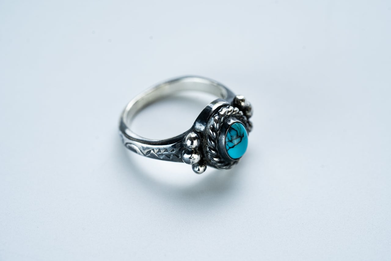 R-094 Native oval signet ring (turquoise) | WAKAN SILVER SMITH