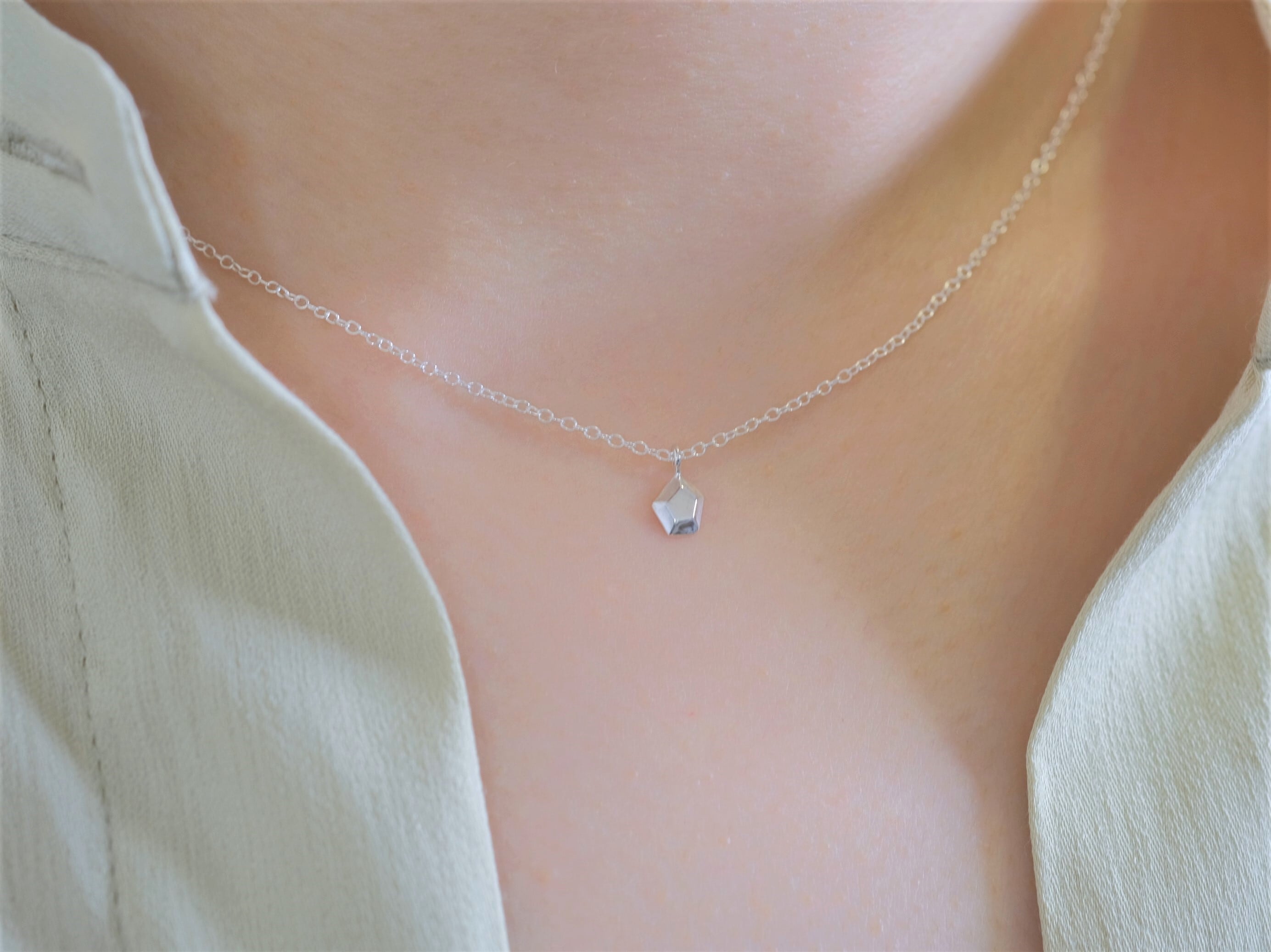 ✶silver925✶lítið fimmtungur necklace：変形五角形 ネックレス