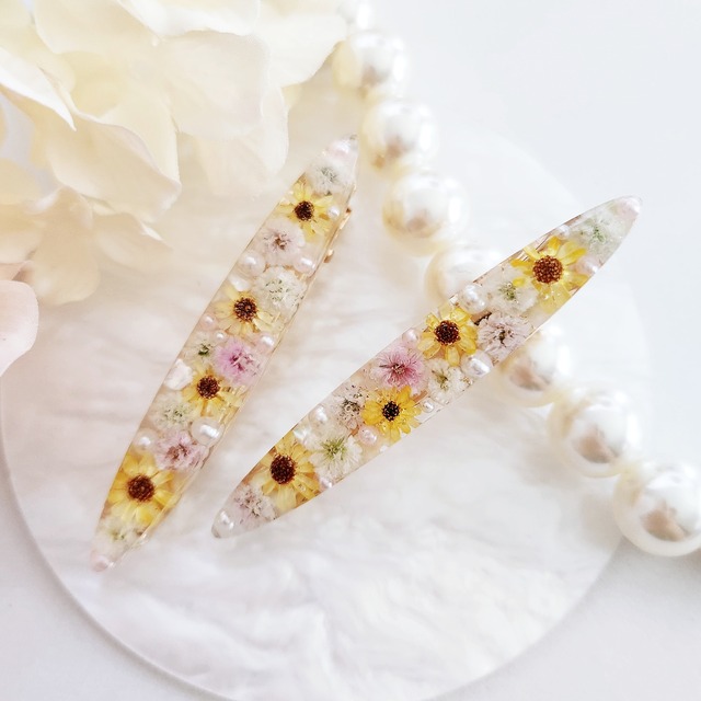 ひまわりとカスミソウのスリムヘアクリップ୨୧