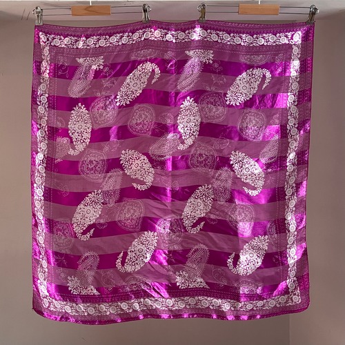 【90×88cm】ペーズリー柄スカーフ　ストライプ