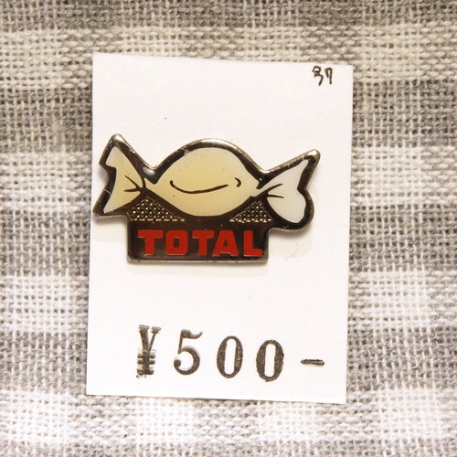 【Vintage品】Pinバッジ TOTAL キャンディ / 37