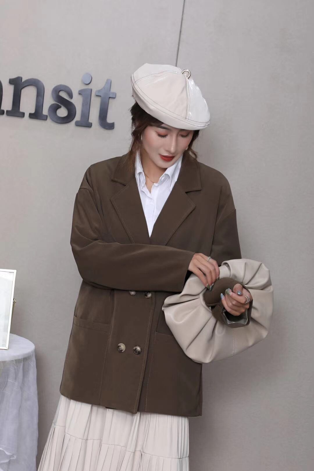 ノッチドラペルカラージャケット