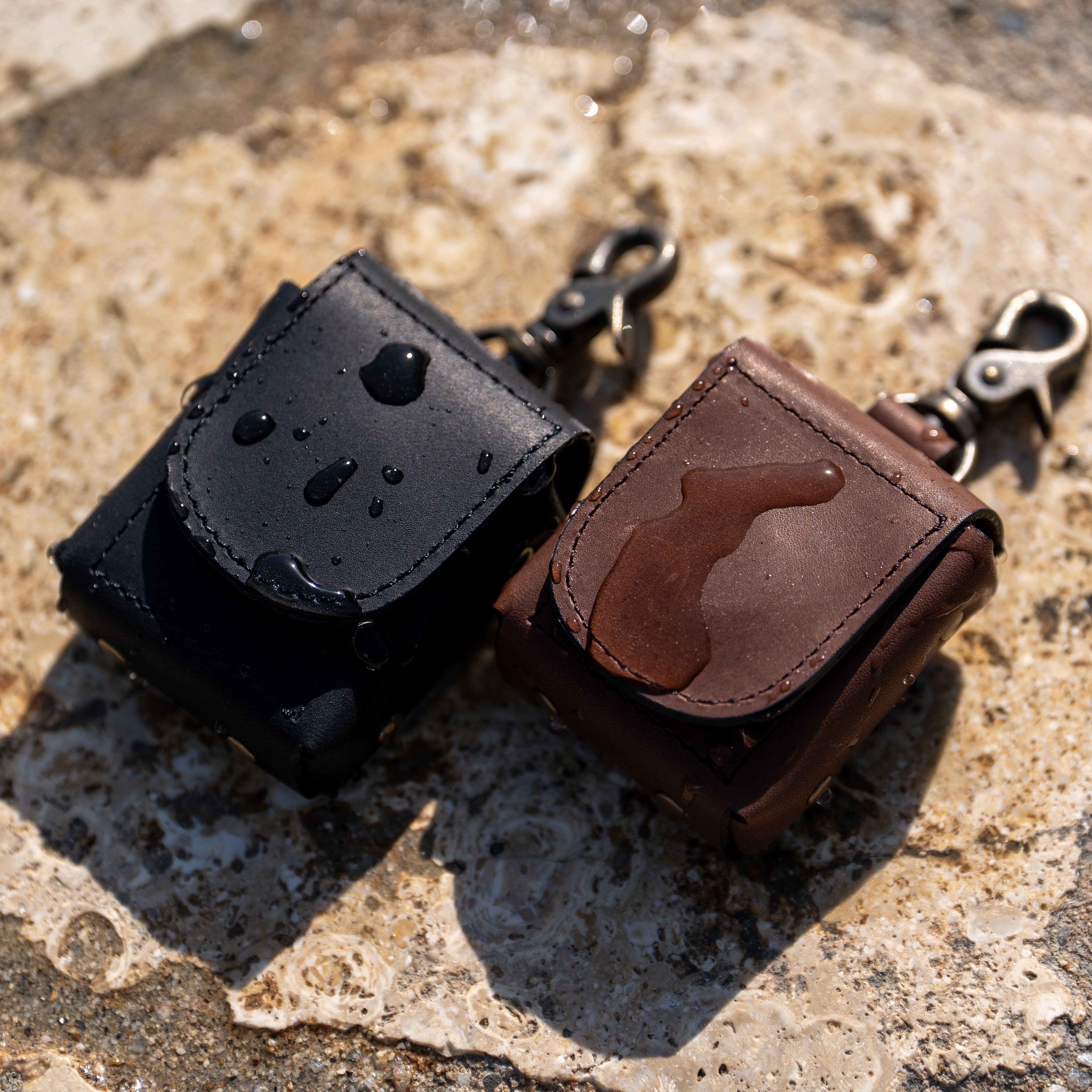 イヤホンケース「防水レザー × サステナブル」 長く使えるものを。小物