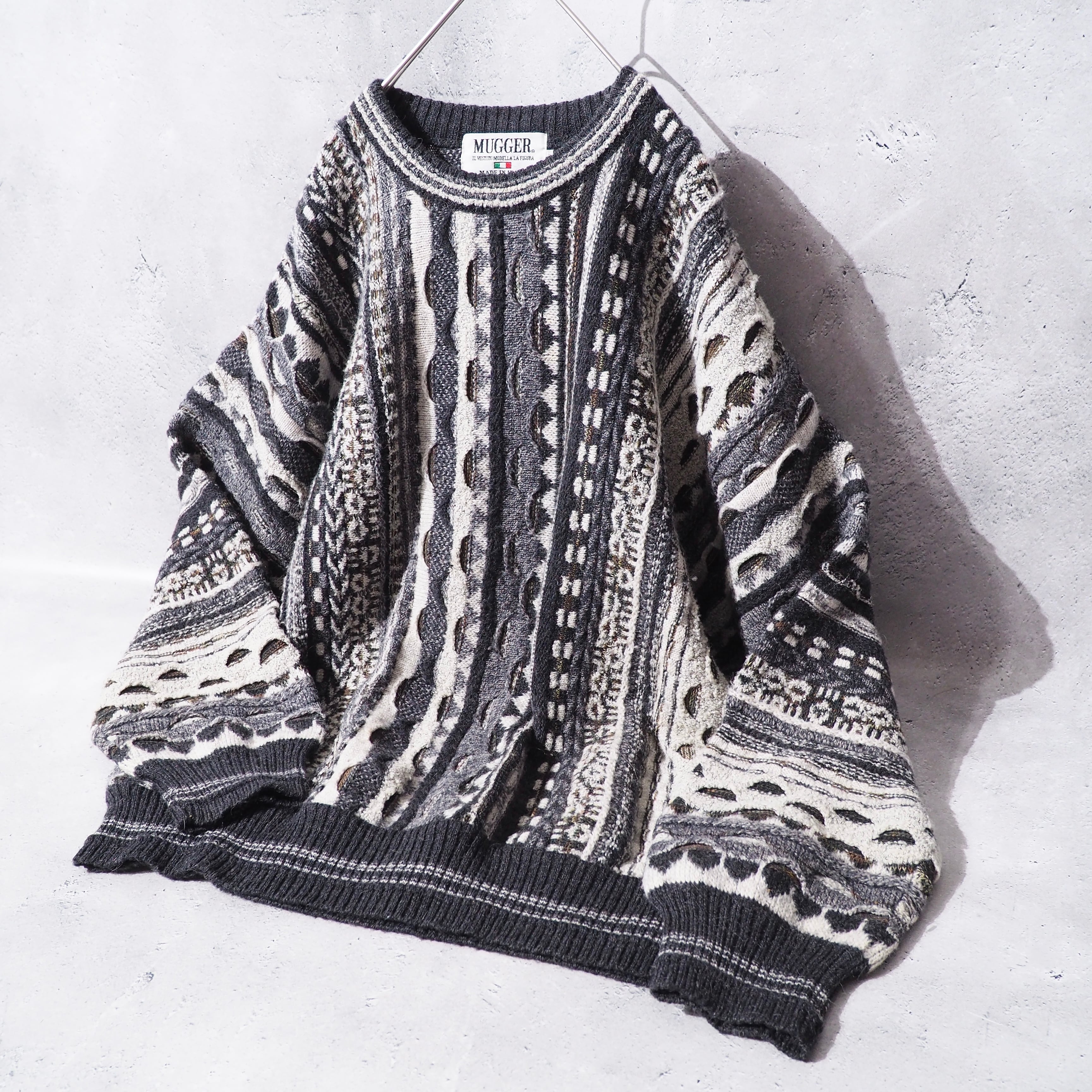 1990s " Made in Italy " Monotone all Over Embbossed vintage loose 3D knit