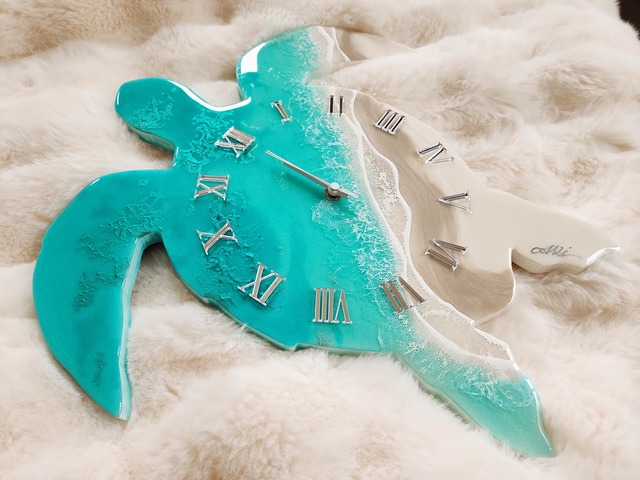 386.オーシャンレジンアート ホヌ時計