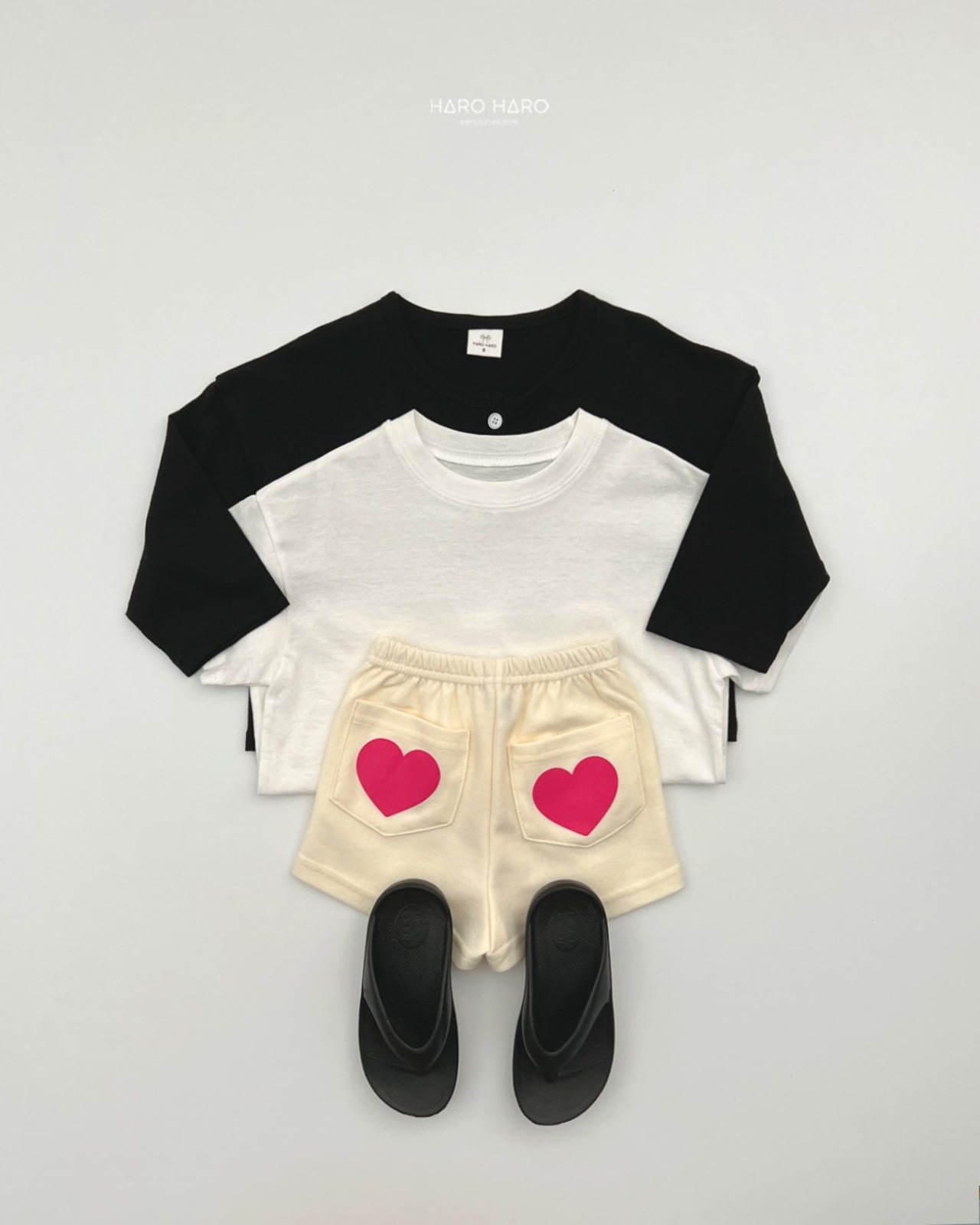 [HARO HARO] Heart Pocket Shorts / [하로하로] 하트주머니숏팬츠