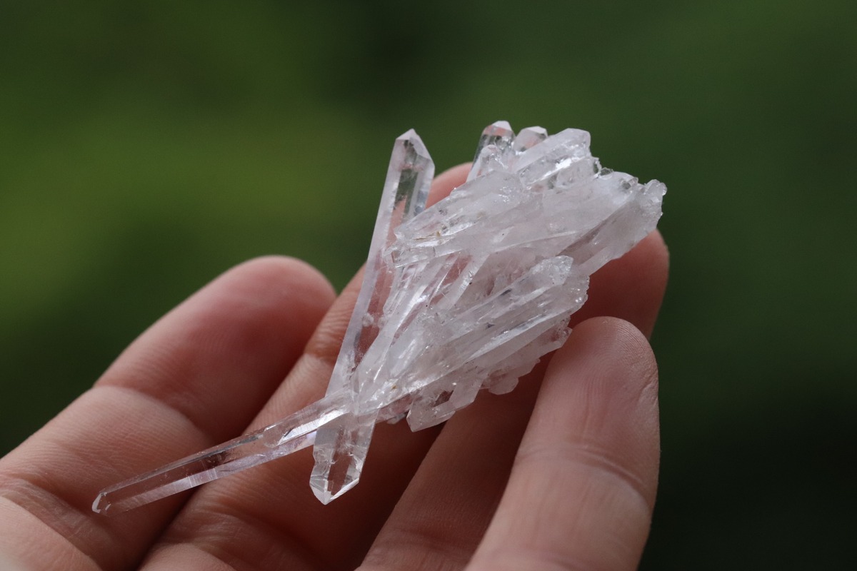 暮らしの中のmineral】コロンビア産水晶 レムリアンシードクリスタル 