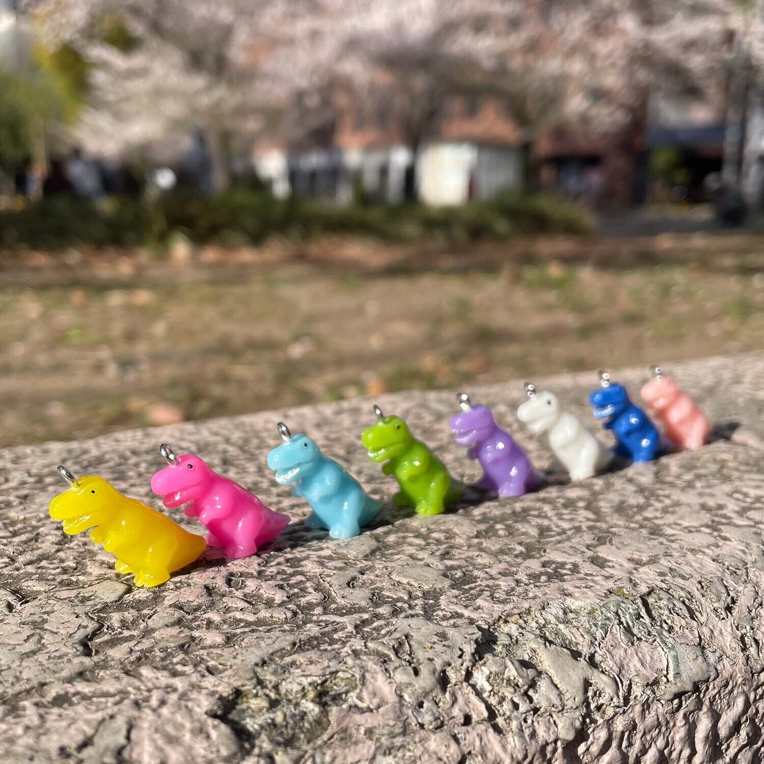 再入荷〉カラフル恐竜アクリルチャーム | Dua-アクセサリーパーツショップ