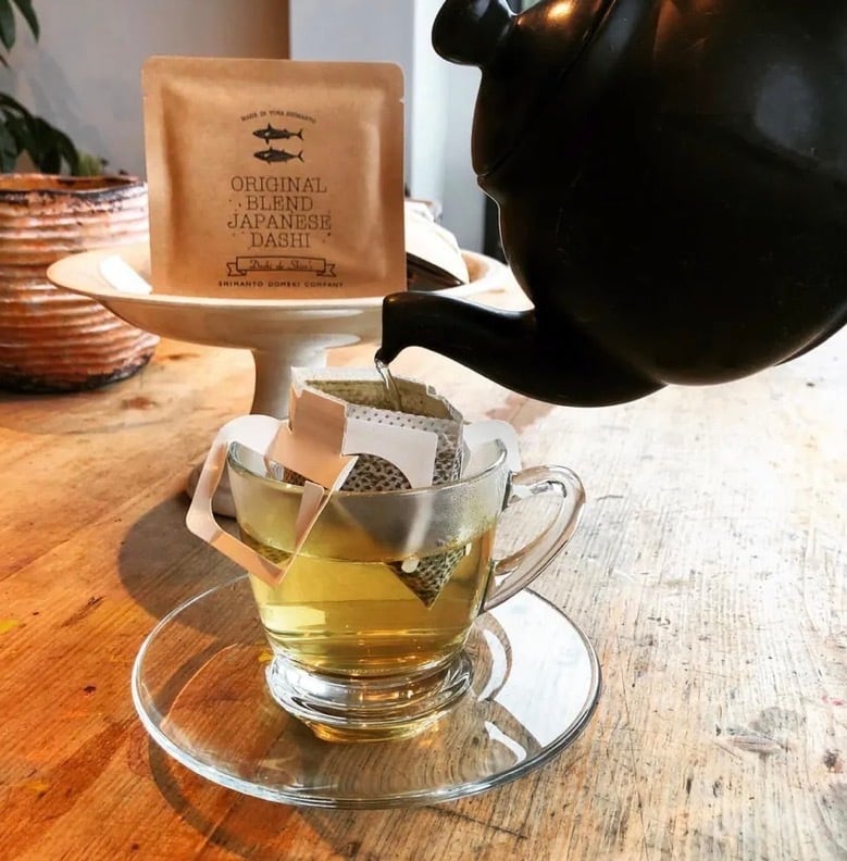 【Shiro's Pet Products】　ワンちゃん・ネコちゃんと一緒に飲める無添加お出汁　ドリップパック（1袋）