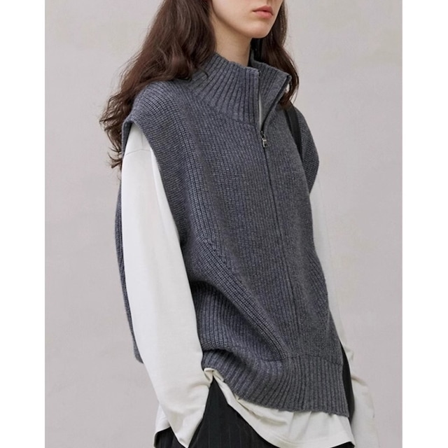 high neck zip-up vest 10858