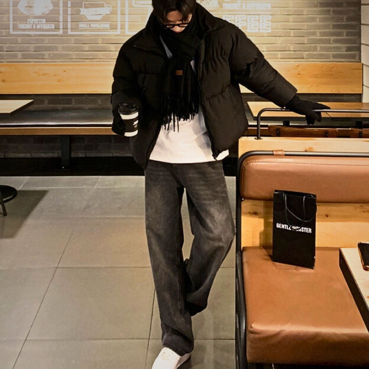 シンプルスタンドカラーパッドブルゾン　1010