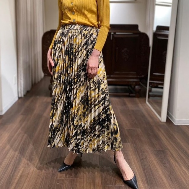 print pleats skirt yellow