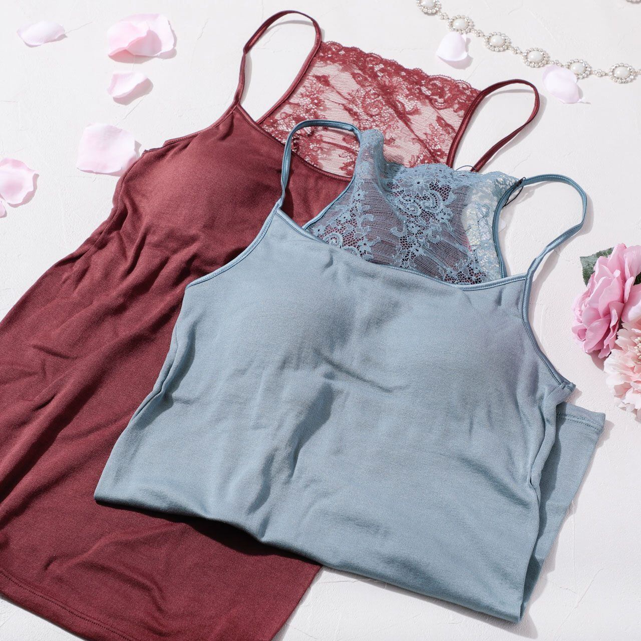 アロマティック AROMATIQUE レディース インナーウェア パッド入りキャミソール キャミ レース リバーレース おしゃれ 背中レース コットン 日本製 ブランド ギフト プレゼント シャドウブルー マホガニー R057AR At026