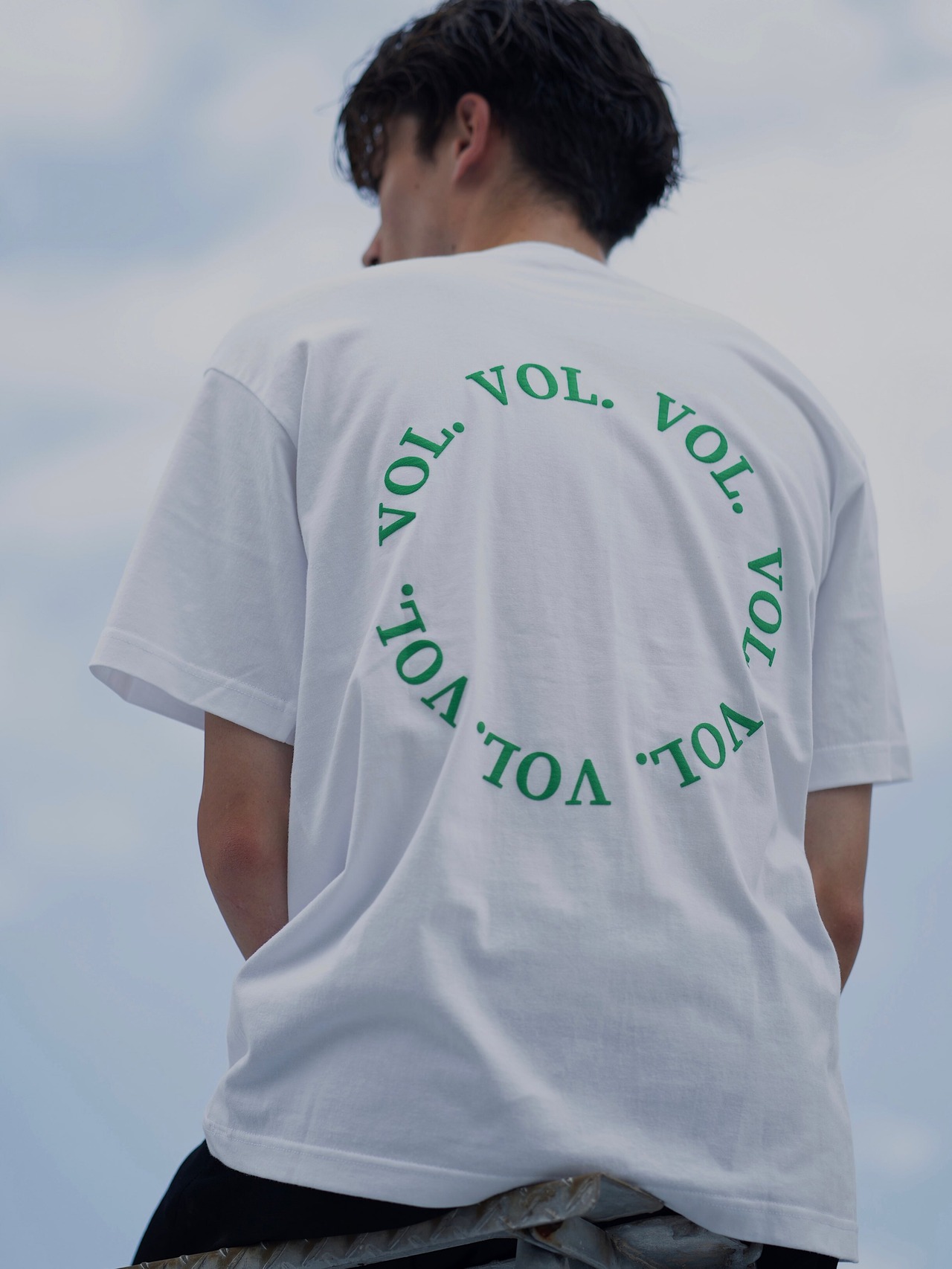 Circle Tee/White