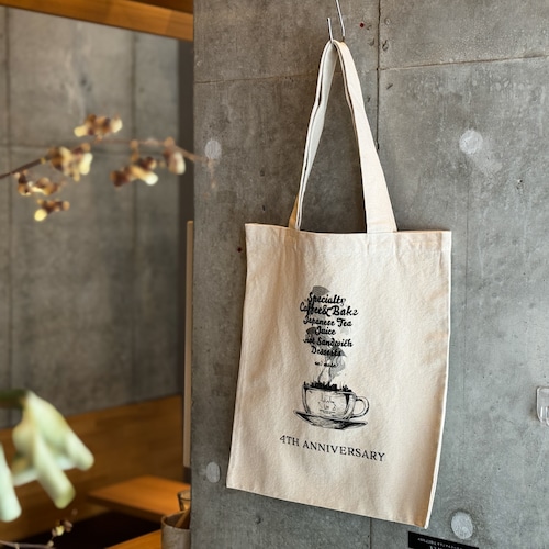 LIT COFFEE&TEA STAND 4th anniversary tote bag / White