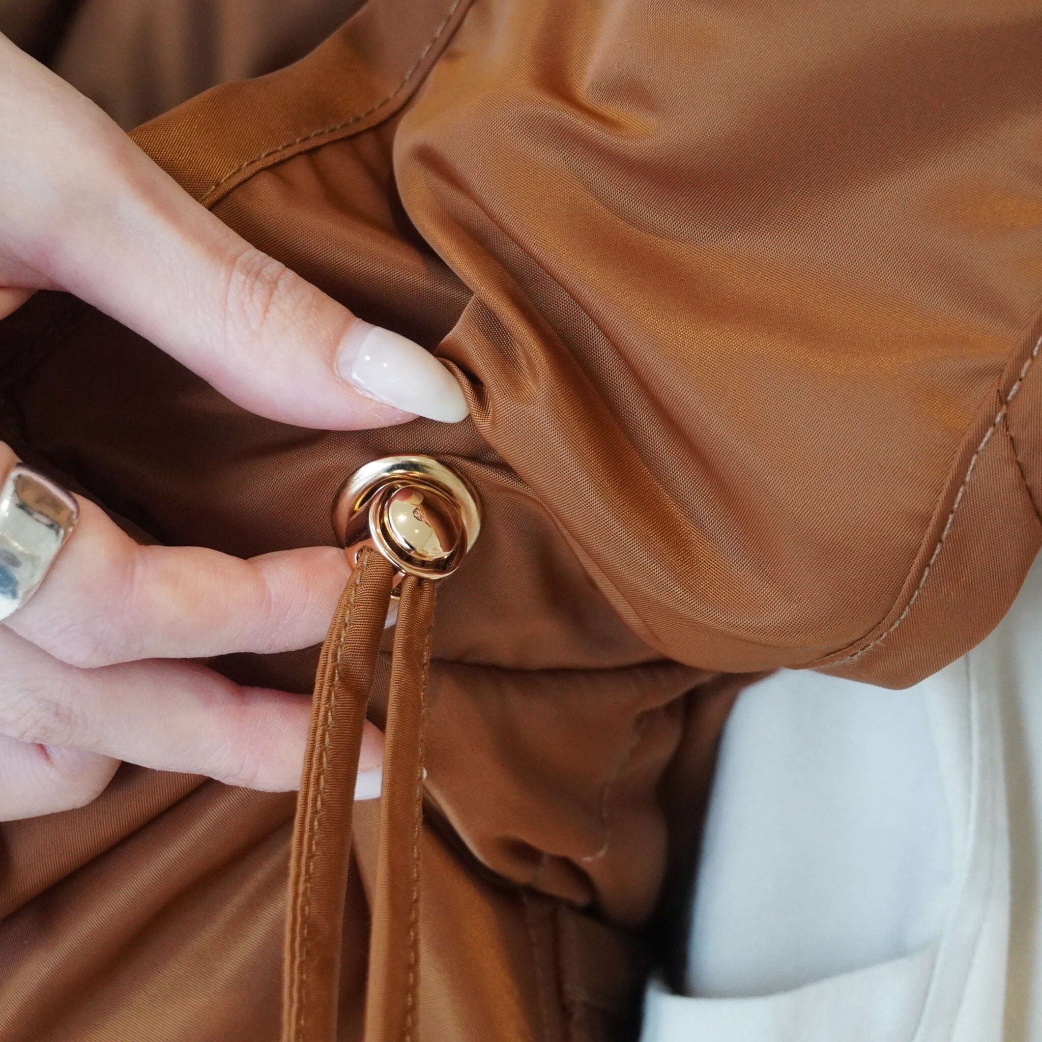 ote. sling bed bag CAMEL | ote.