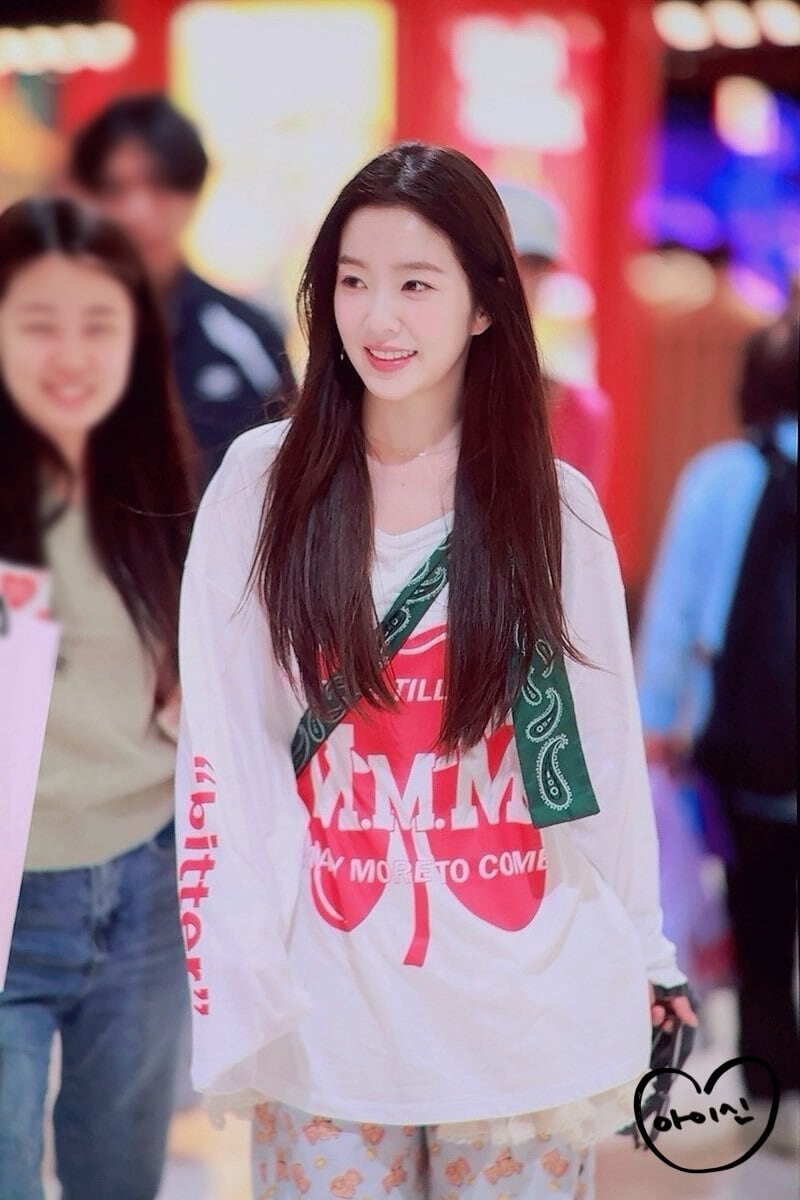 ☆Red Velvet アイリーン 着用！！【MMM】Cotton Logo Sleeve Tee