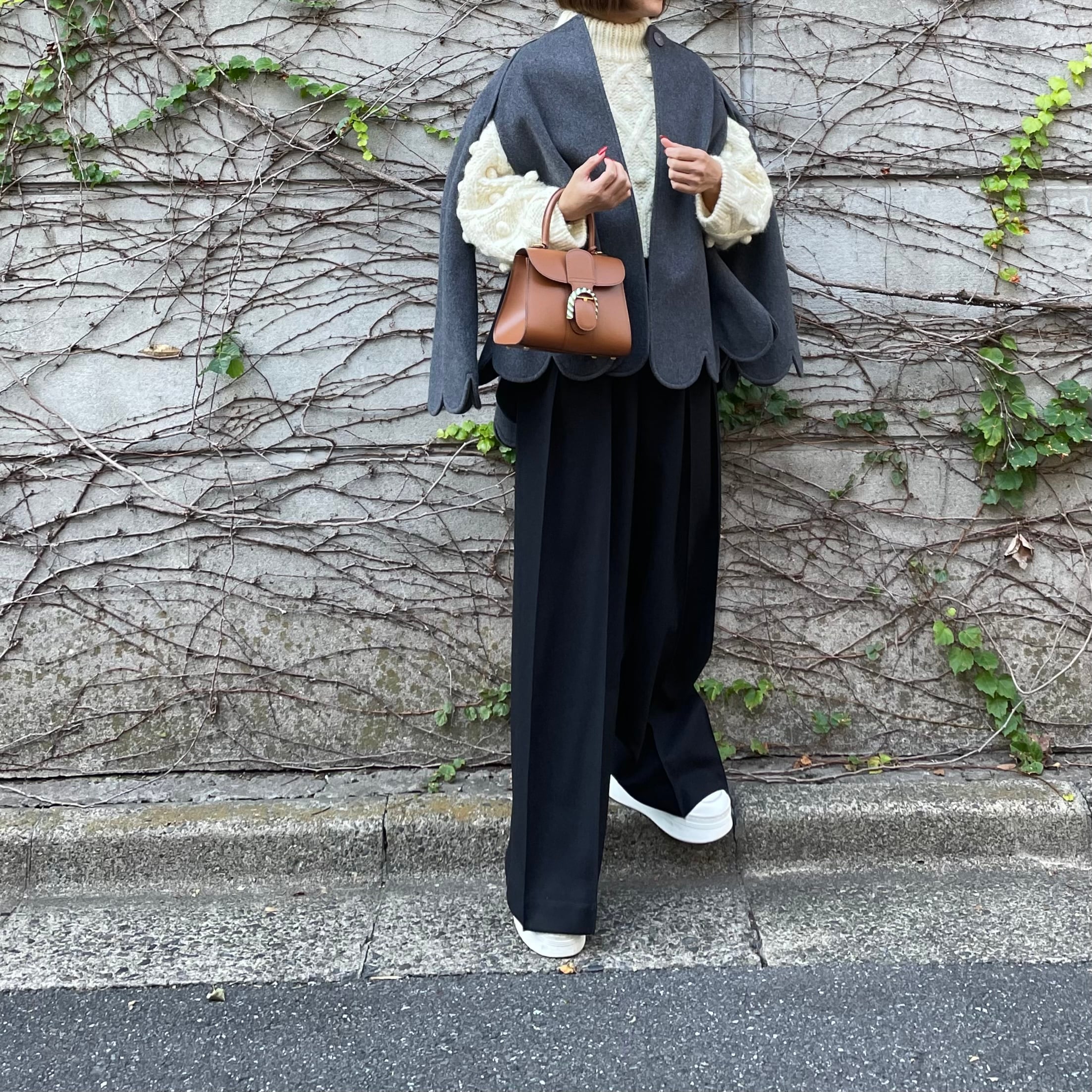 手編みポンポンタートルニット Maxim ホワイト | Cygne 