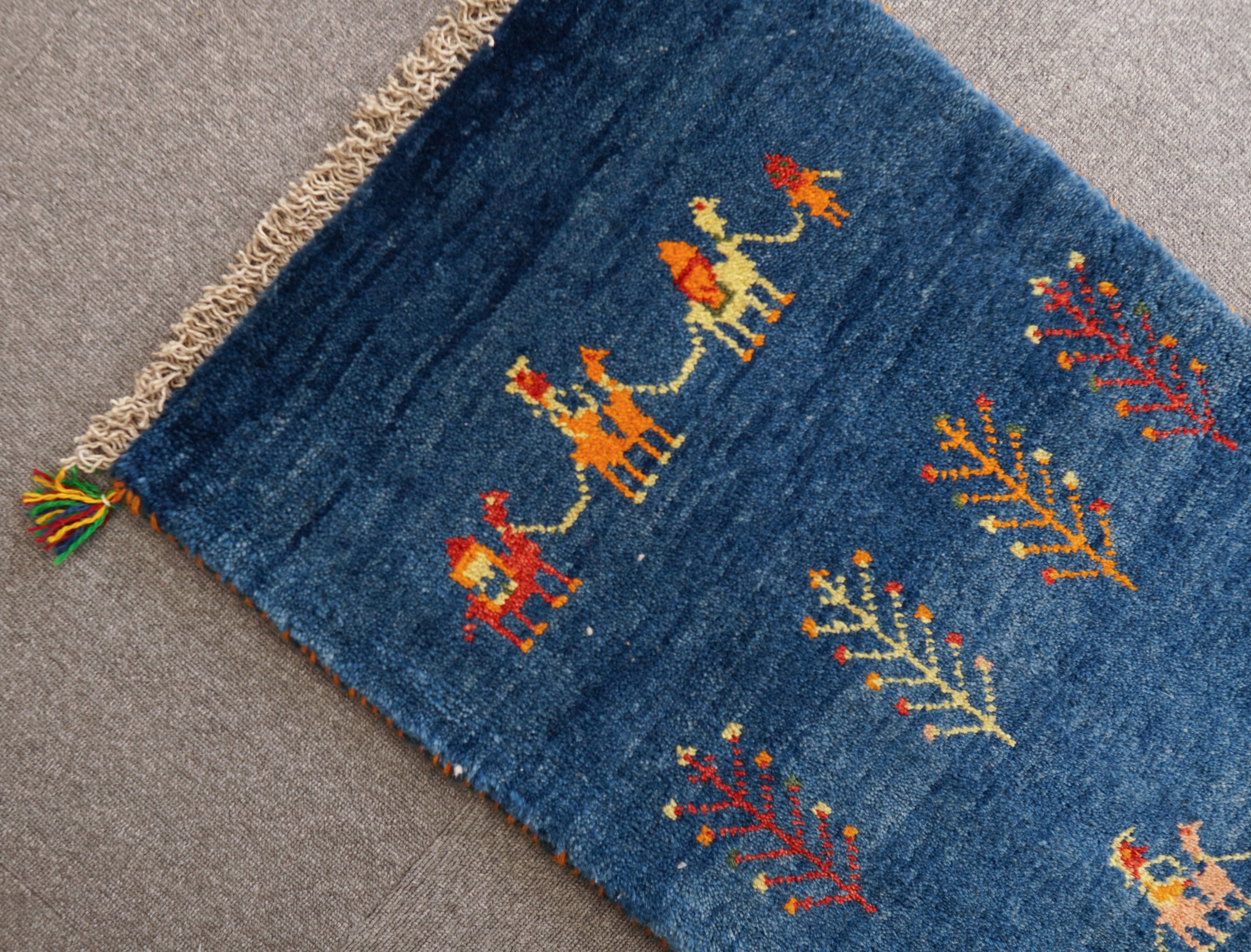 145×50cm ペルシャ絨毯 手織りギャッベ アマレ族ギャッベ ギャベランナー