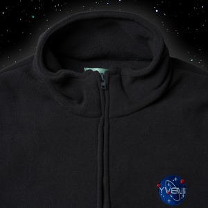 ∴ over the moon Half zip / black