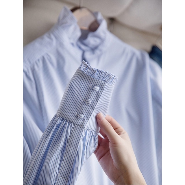 フリルカラーストライプシャツ　M01548