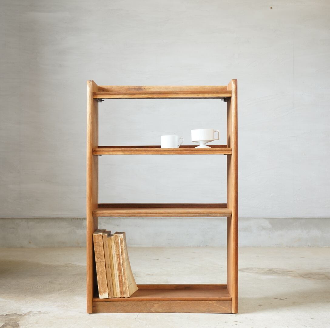 4段のオープンラック