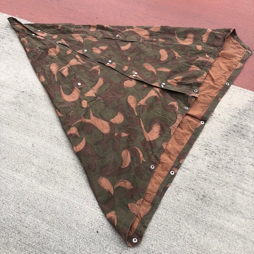 貴重 ハンガリー軍 実物 ヴィンテージ ポンチョ ハリケーンカモ テントタープ 軍幕 ツェルトバーン ミリタリー 迷彩 ユーロアーミー