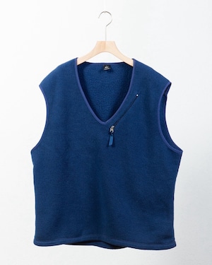 "Patagonia" synchilla simple vest / Made In USA / COLOR:BLUE
