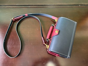 Coniglio +１　バイカラー　ネイビー×ワイン　お財布ポシェット