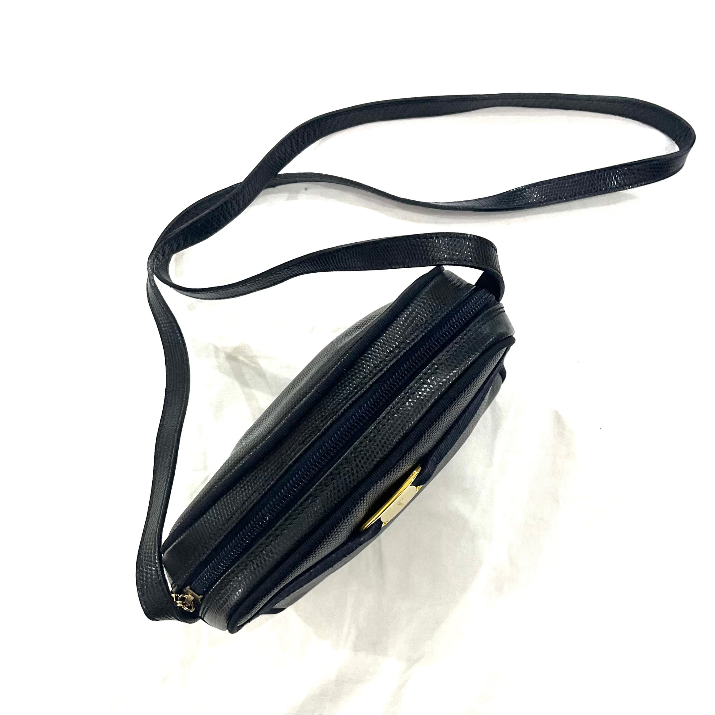 Salvatore Ferragamo】2280 VARA リザードレザーショルダーバッグ