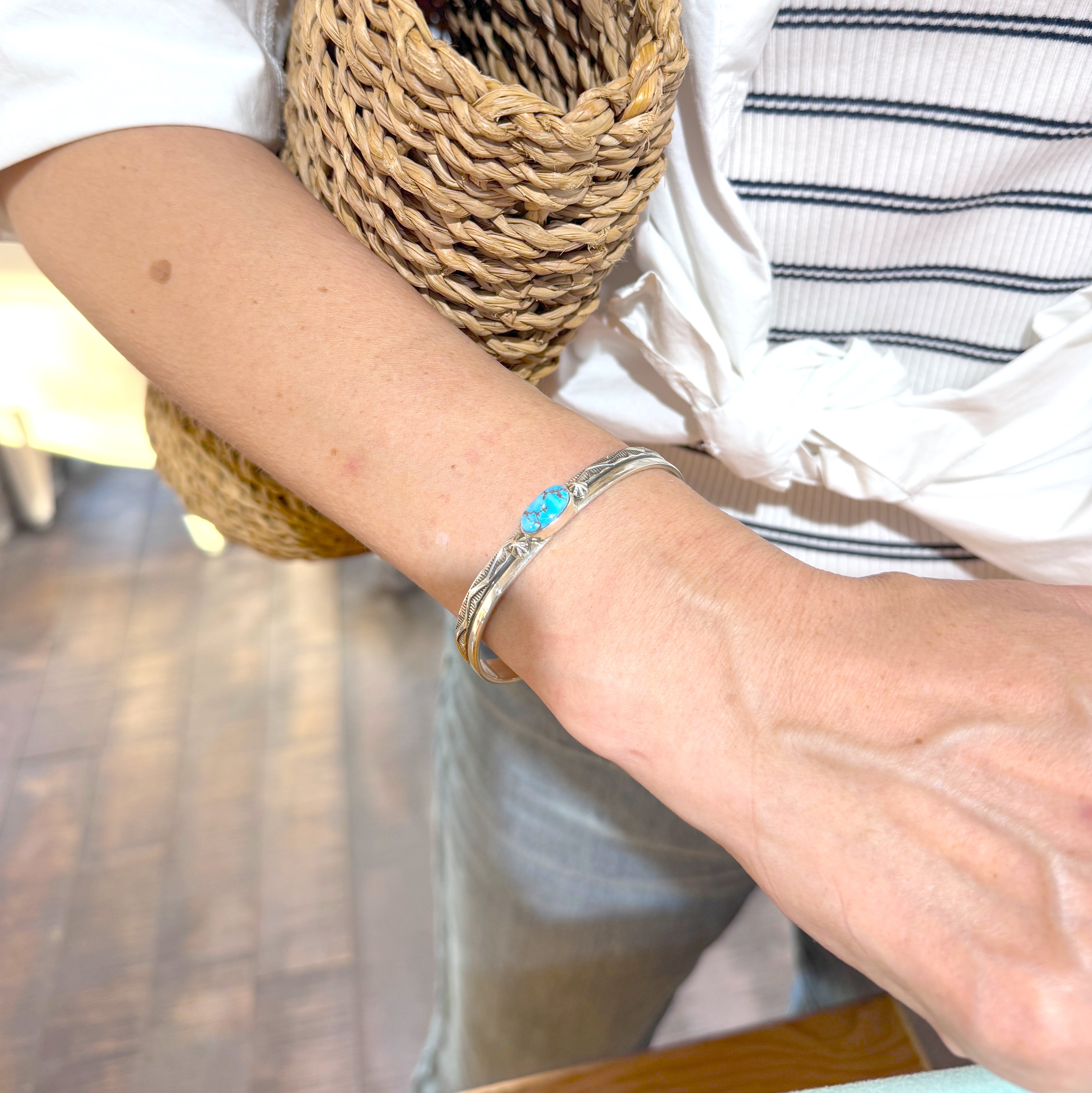 ラスト1点！】《Indian Jewelry 》 ゴールデンヒル ターコイズ 横