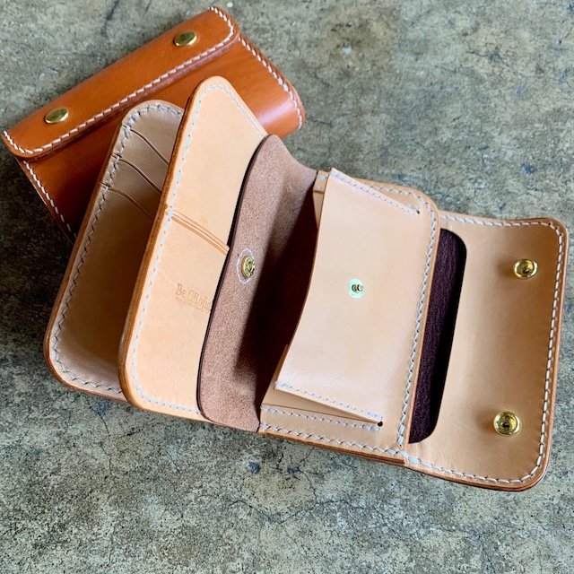 Middle Wallet