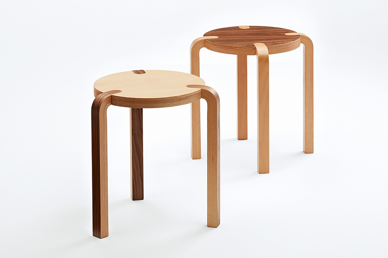 PORTA STOOL／3本脚