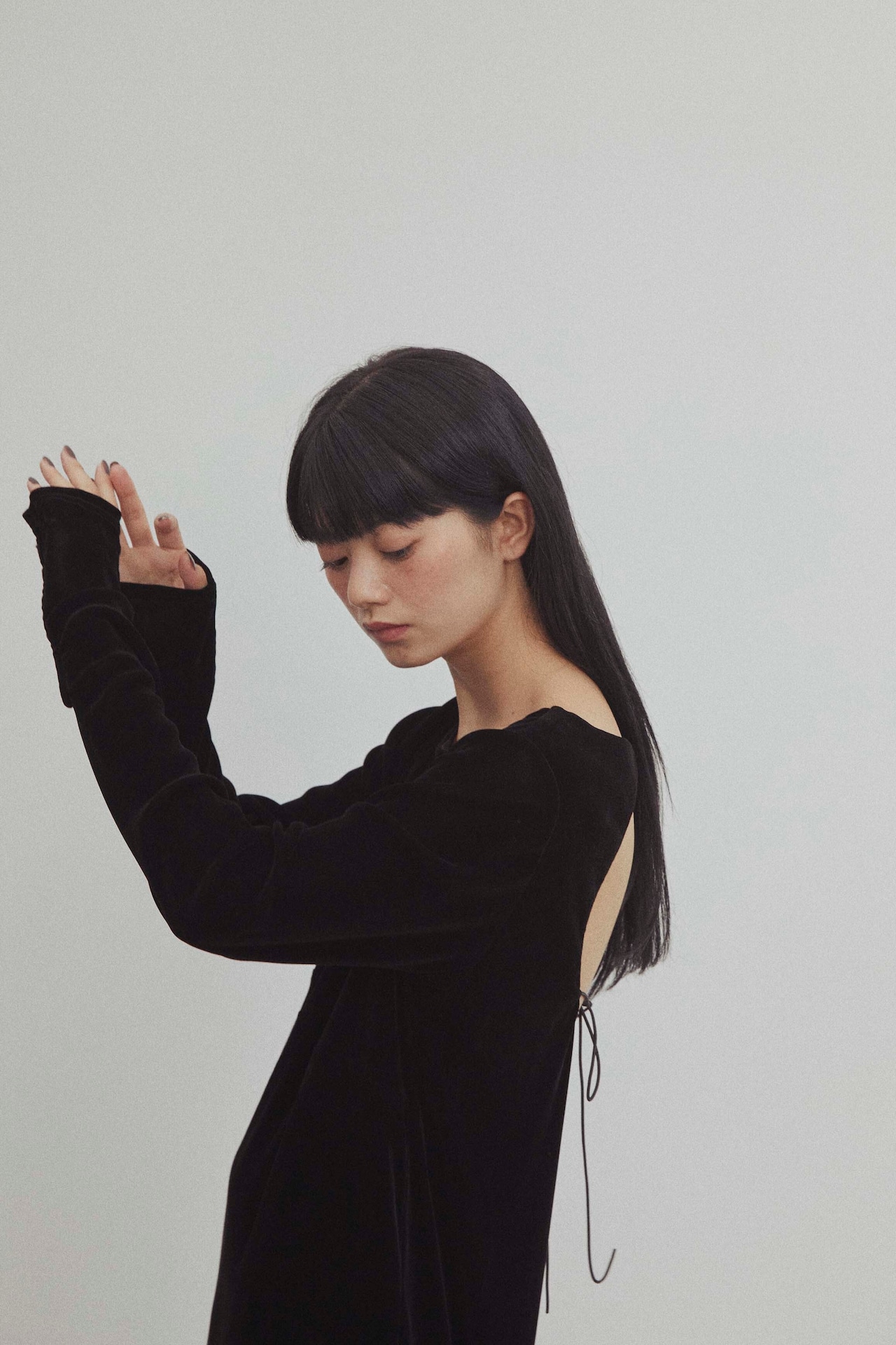 DU250725 Velours Back Open One Piece 【残り6点】