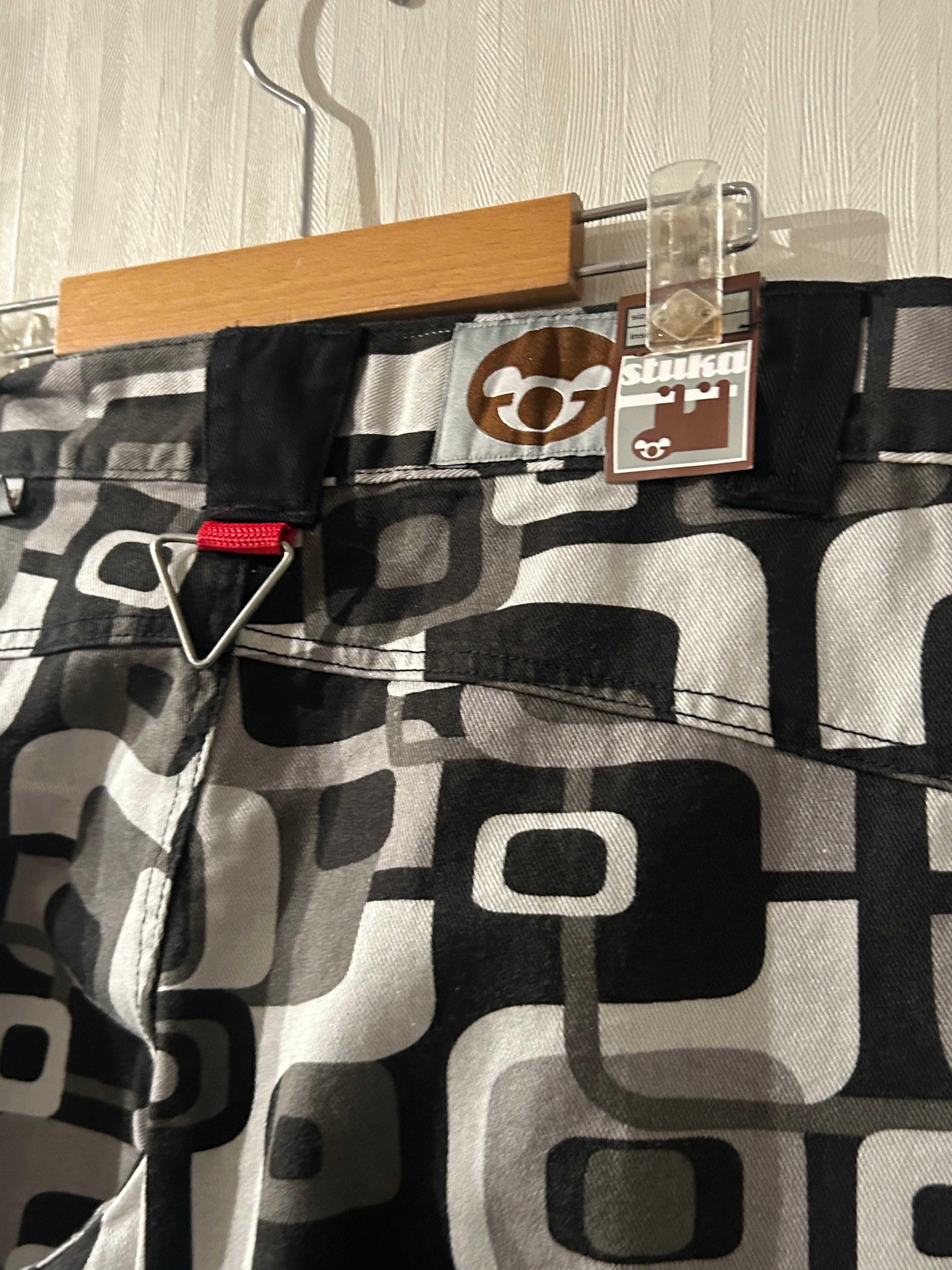 Dead Stock‼︎ 2000s STUKA ”geometric pattern“ super wide hip hop