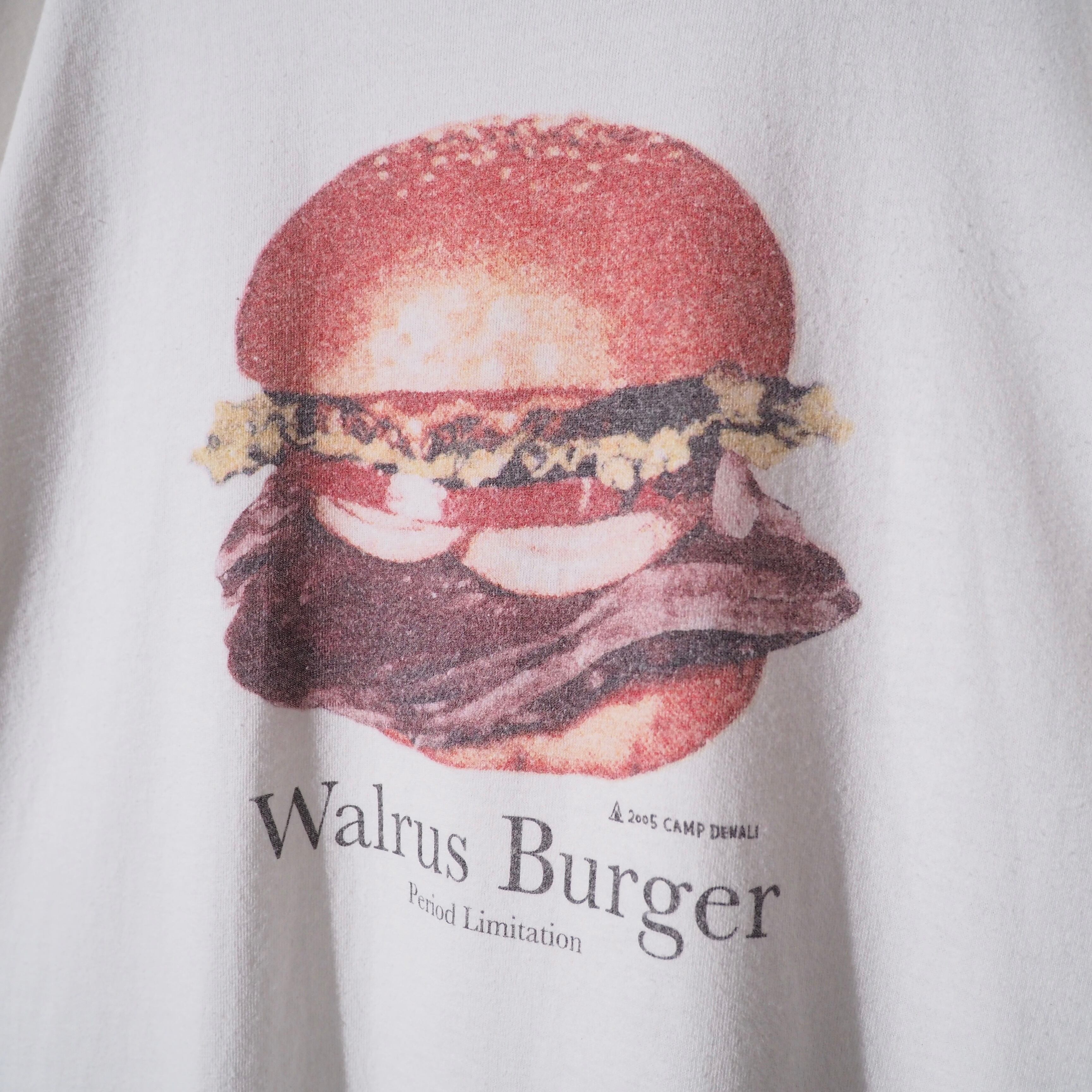 " N.HOOLYWOOD " Walrus Burger Graphic printed Over silhouette White Tee