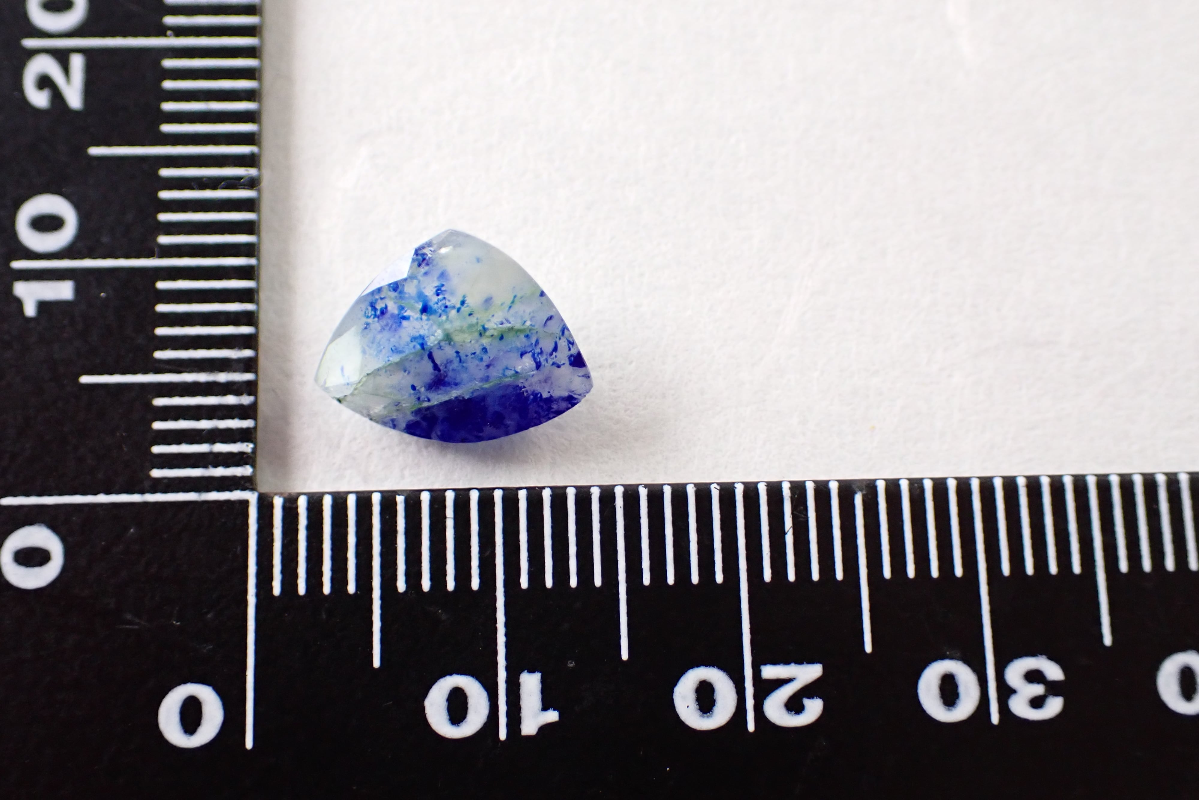 ラズライトインソーダライト(簡易ソーティング付) 2.183ct [C6‐405